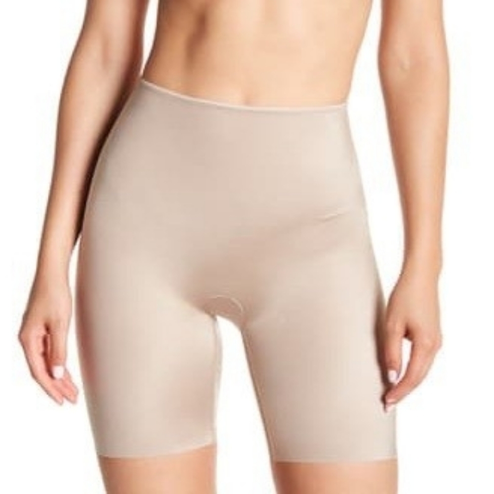 SPANX Slimplicity Mid-Thigh Short